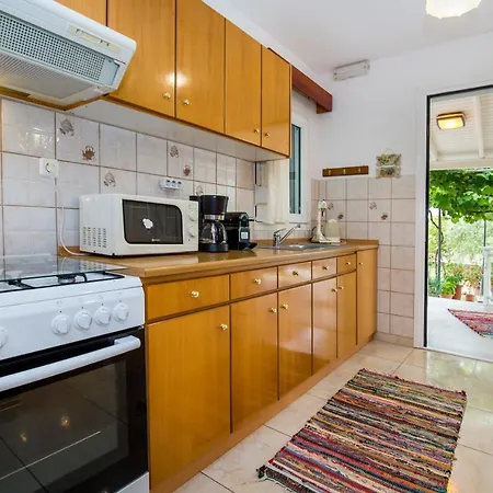 Ferienhaus Kiriakos Astris