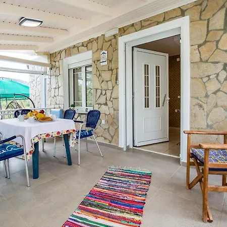 Ferienhaus Kiriakos Astris