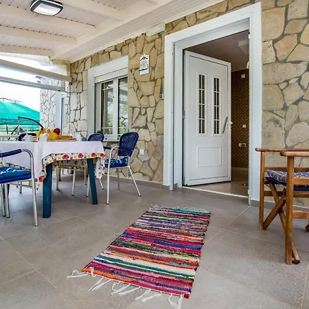 Holiday home Kiriakos *
